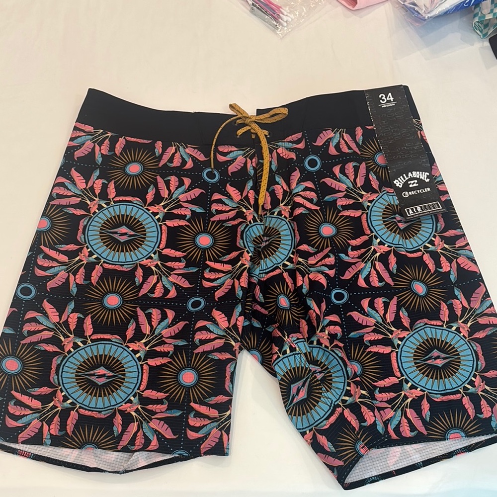 Billabong Men's Black and Pink Swim Shorts